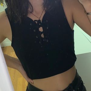 Laced tank top🖤